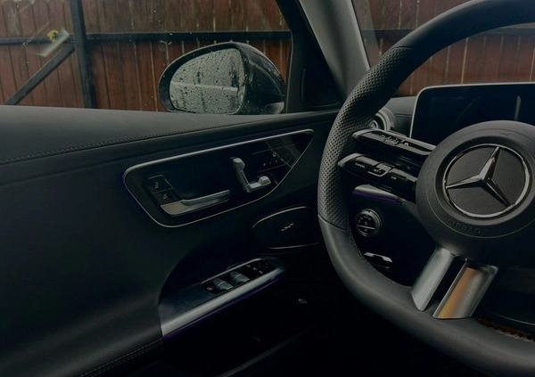 Mercedes-Benz Klasa C cena 209000 przebieg: 15000, rok produkcji 2022 z Ząbki małe 67